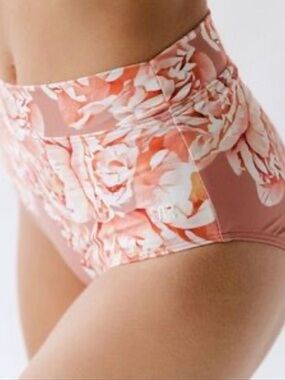 Albion Garden Rose High-Waisted Bottoms - White